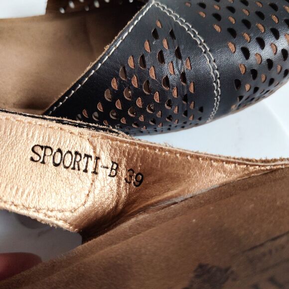 L'Artiste Clogs Mary Janes Size 8.5 / 39 Perforated Black Slip On Leather Boho - Picture 9 of 11